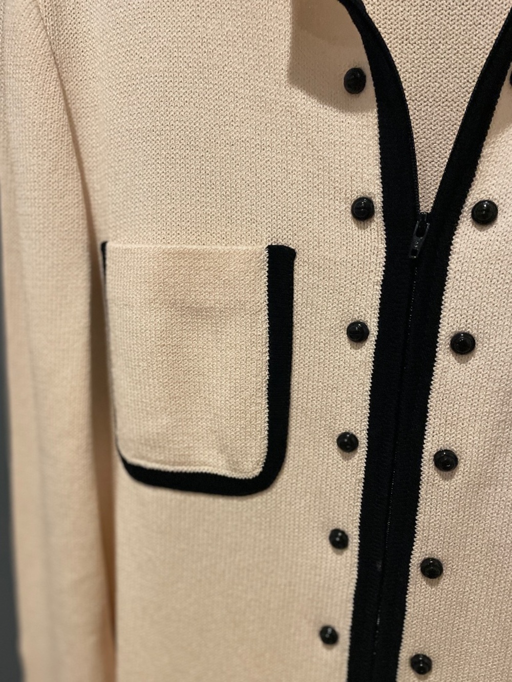 ❌SOLD 025 St John Collection by Marie Gray Cardigan - Picture 3 of 6